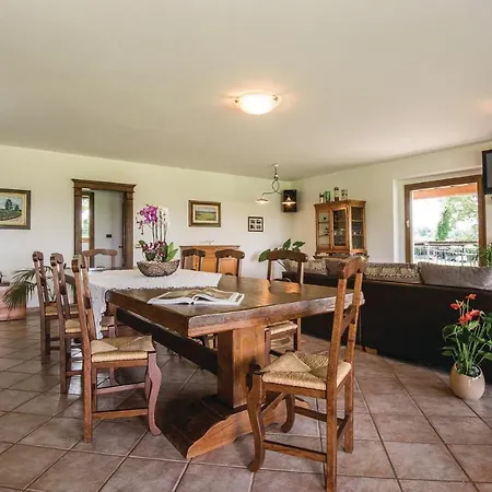 Hébergement de vacances Poggiomelo Massa Martana